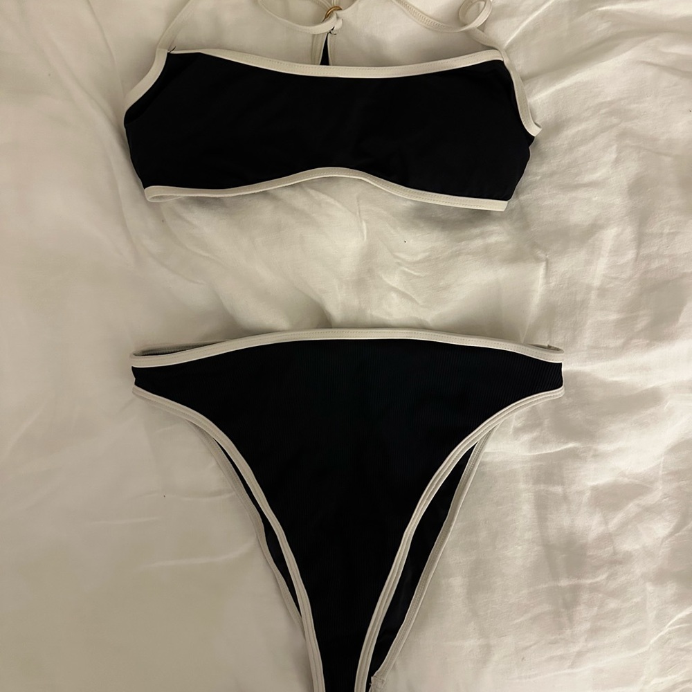 Revolve Bikini Set - Picture 3 of 3